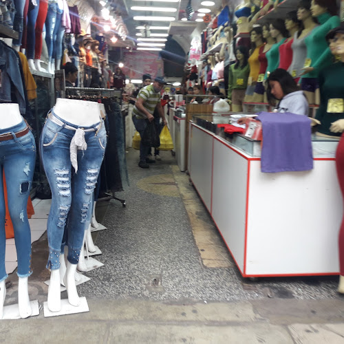 Opiniones de Centro Comercial Clarisa en Lima - Centro comercial