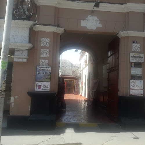 Opiniones de Amelia Lovón Rondón en Arequipa - Arquitecto