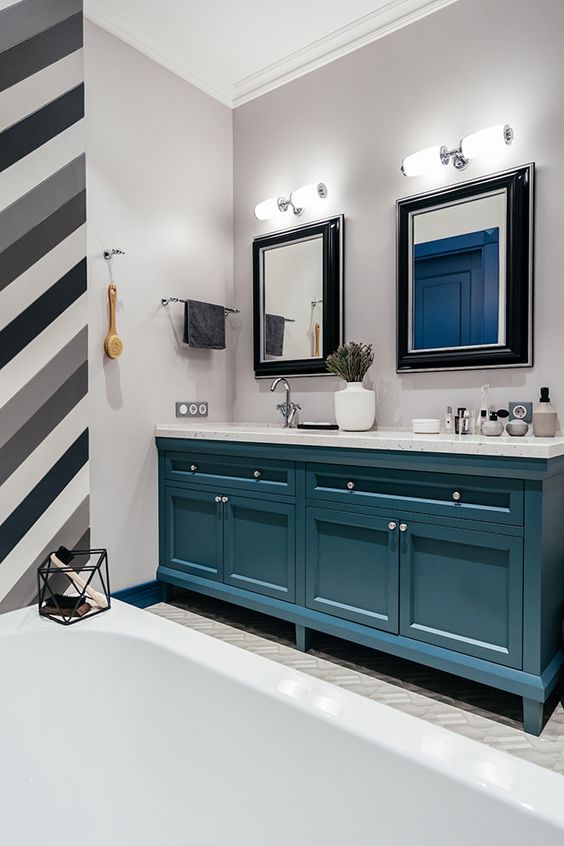 Banheiro moderno armário colorido