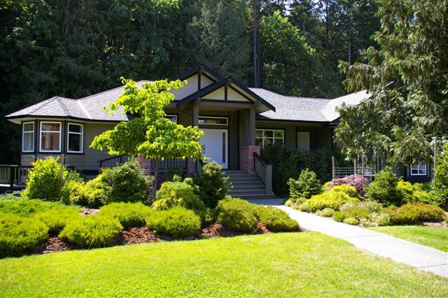 CURB APPEAL and PRICE|Is What Take to Sell Your Home ?