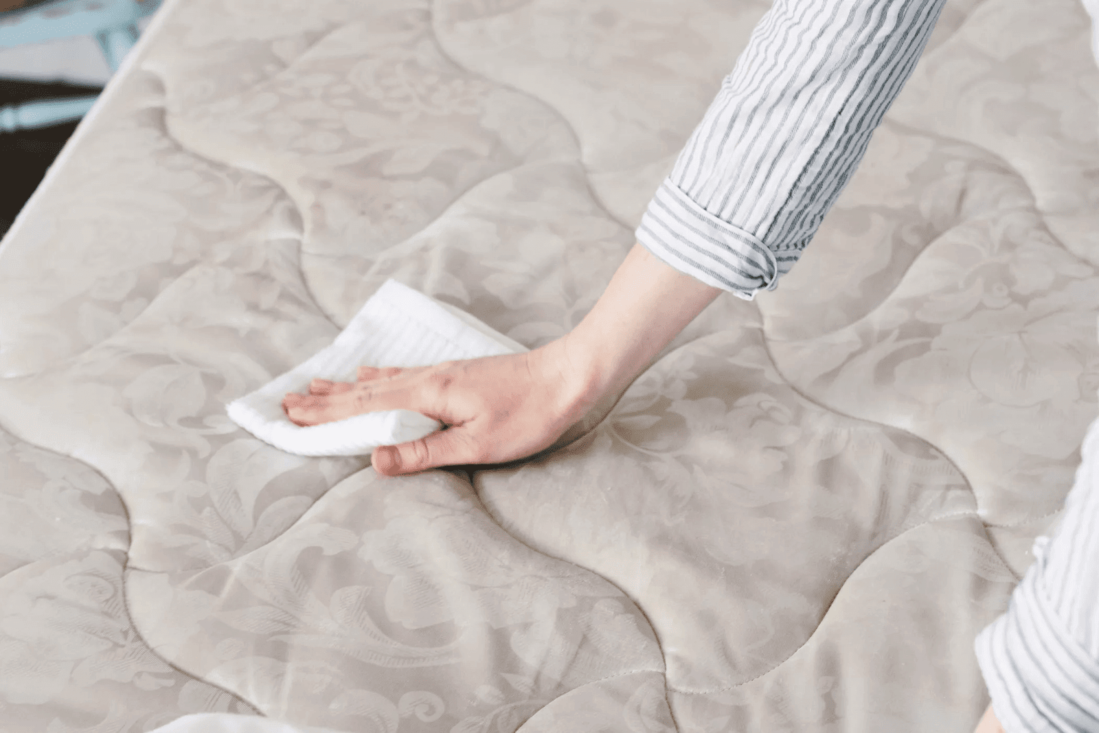 Những lưu ý khi sử dụng và vệ sinh thảm trải giường