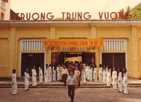 http://maivantran.files.wordpress.com/2011/09/trc6b0ong-trung-vuong.jpg?w=482&h=351