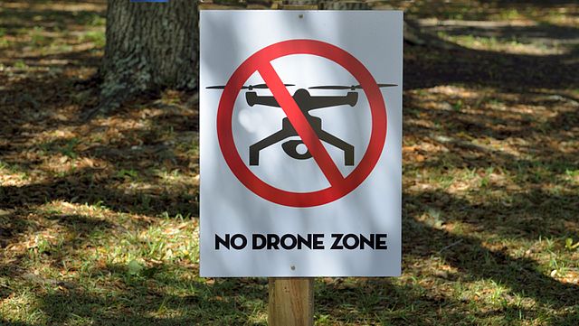 No drone zone signage. Image courtesy Wikimedia Commons.