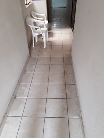 Oficina 206, Manzana, Av. América Oeste 11, Trujillo 13001, Perú