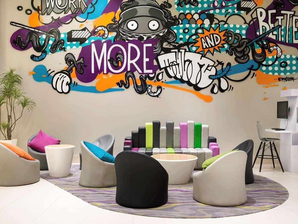 https://i0.bookcdn.com/data/Photos/OriginalPhoto/2614/261460/261460209/Ibis-Styles-Jakarta-Mangga-Dua-Square-photos-Exterior.JPEG