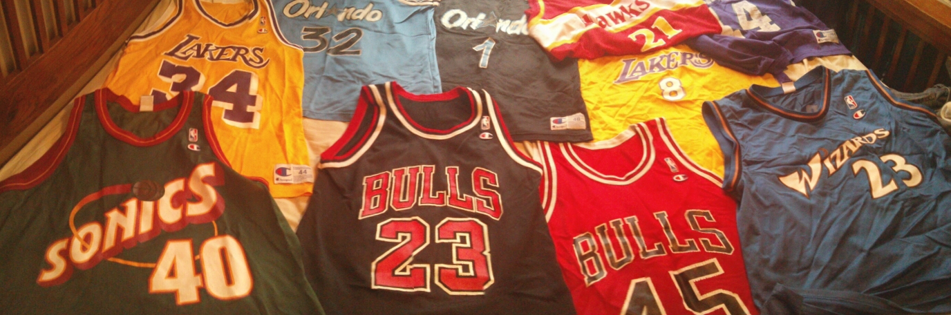 https://upload.wikimedia.org/wikipedia/commons/a/a1/NBA_Jerseys.jpg