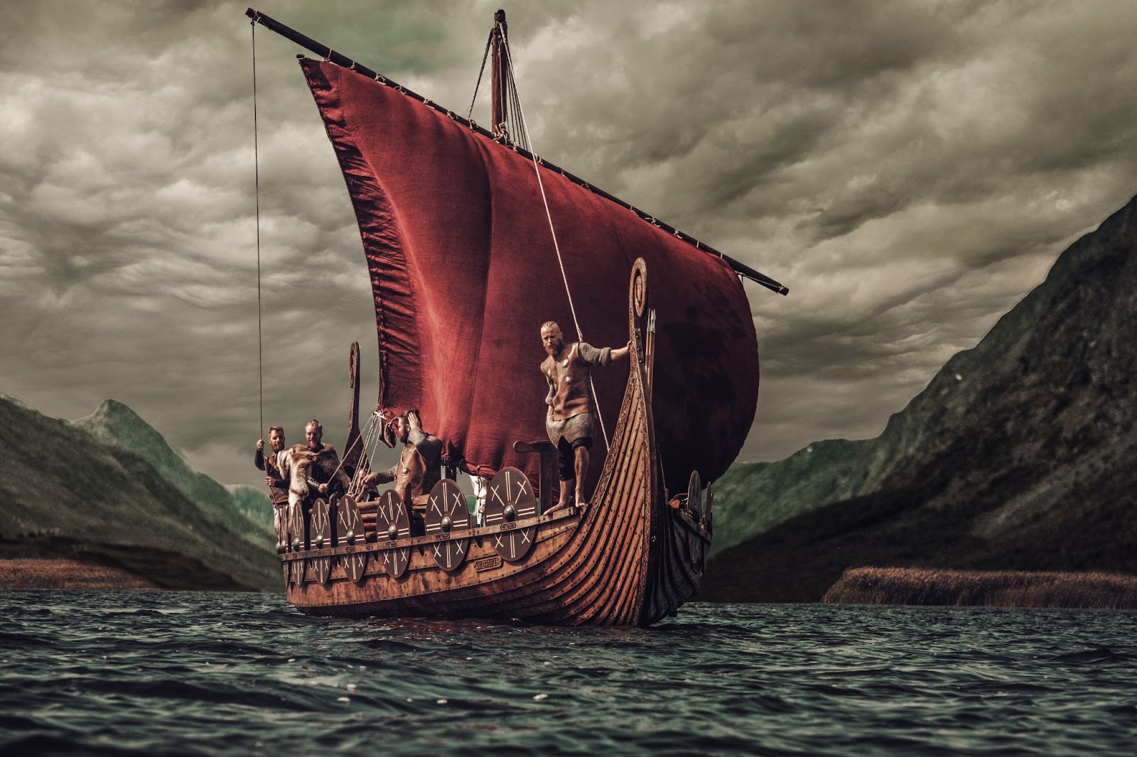 an image of viking arriving into Iceland
