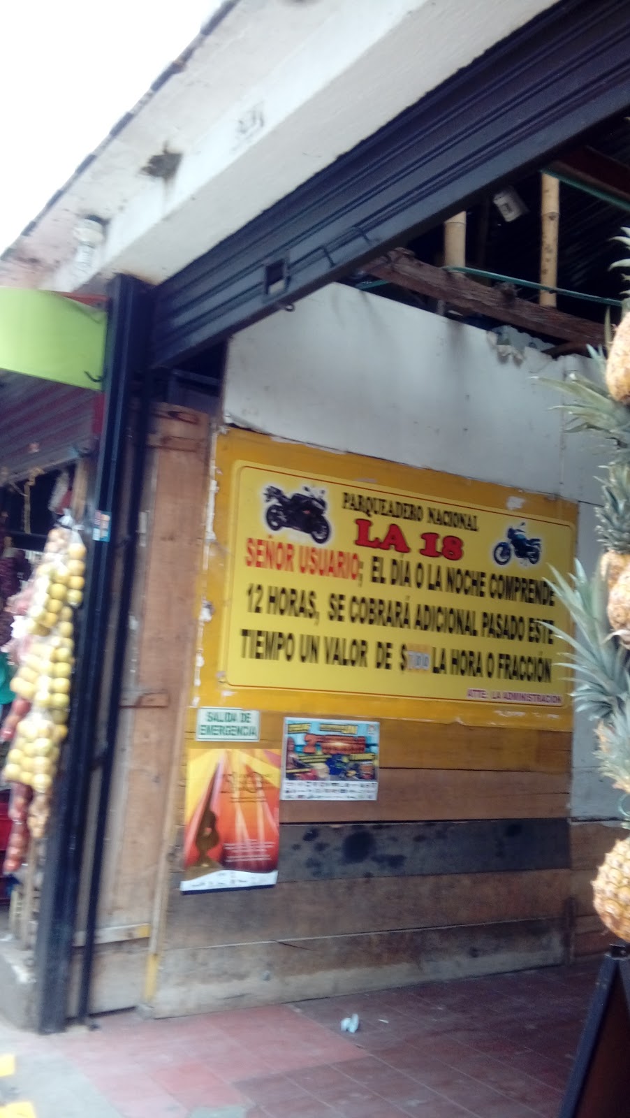 Parqueadero Nacional La 18