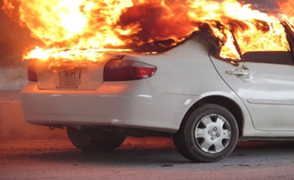 Các nguyên nhân xe ô tô bốc cháy

