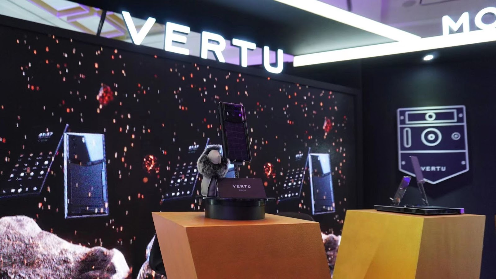 VERTU to Unveil Next-Generation WEB3 Phone at TOKEN 2049