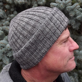 Men's Winter Hat and Scarf Knitting Pattern