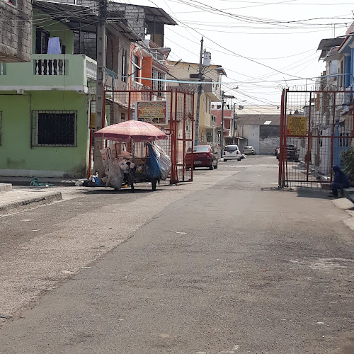 Opiniones de Escuela Mons. Nestor Astudillo Bustamante en Guayaquil - Escuela