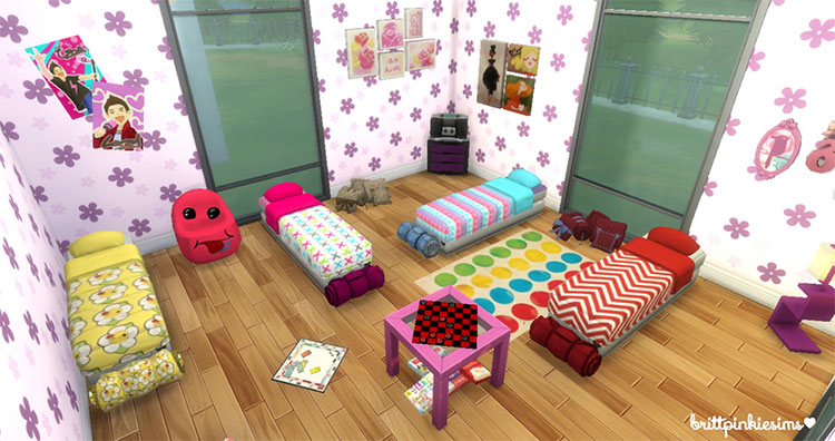 Slumber Party & Sleepover: Sims 4 CC & Mods (List)