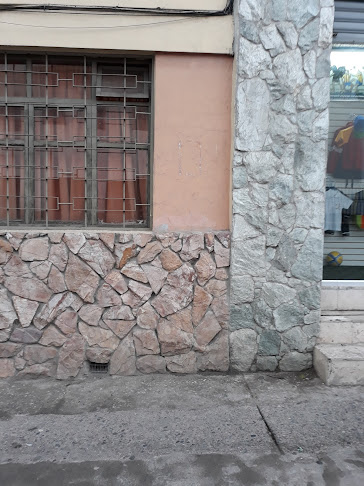 CLINICA VETERINARIA TOMEBAMBA - Cuenca