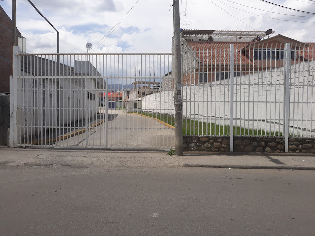 Teléfono de Gorila Mega Gym