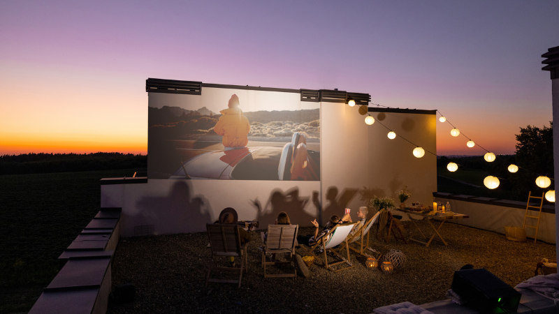 projector and screen outdoors