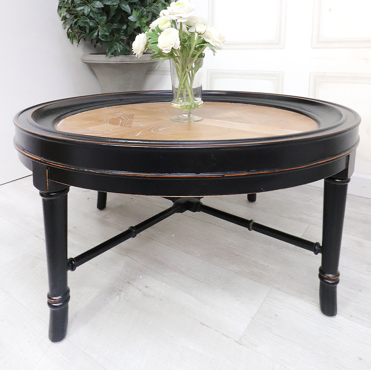 Oriental Style Round Coffee Table