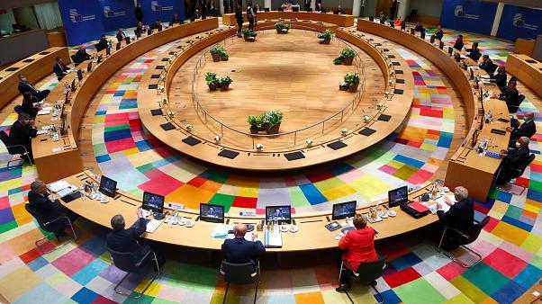 Σύνοδος Κορυφής ΕΕ: Σε θέσεις μάχης οι «27» για Ταμείο Ανάκαμψης και  Προϋπολογισμό | Euronews