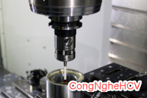 Gia công lỗ trên trục