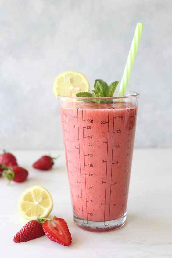 strawberry lemonade smoothie