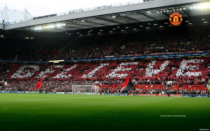 Manchester United starred and Old Trafford ground again felt like a proper football ground : Last night Manchester United had a match at Old Trafford.