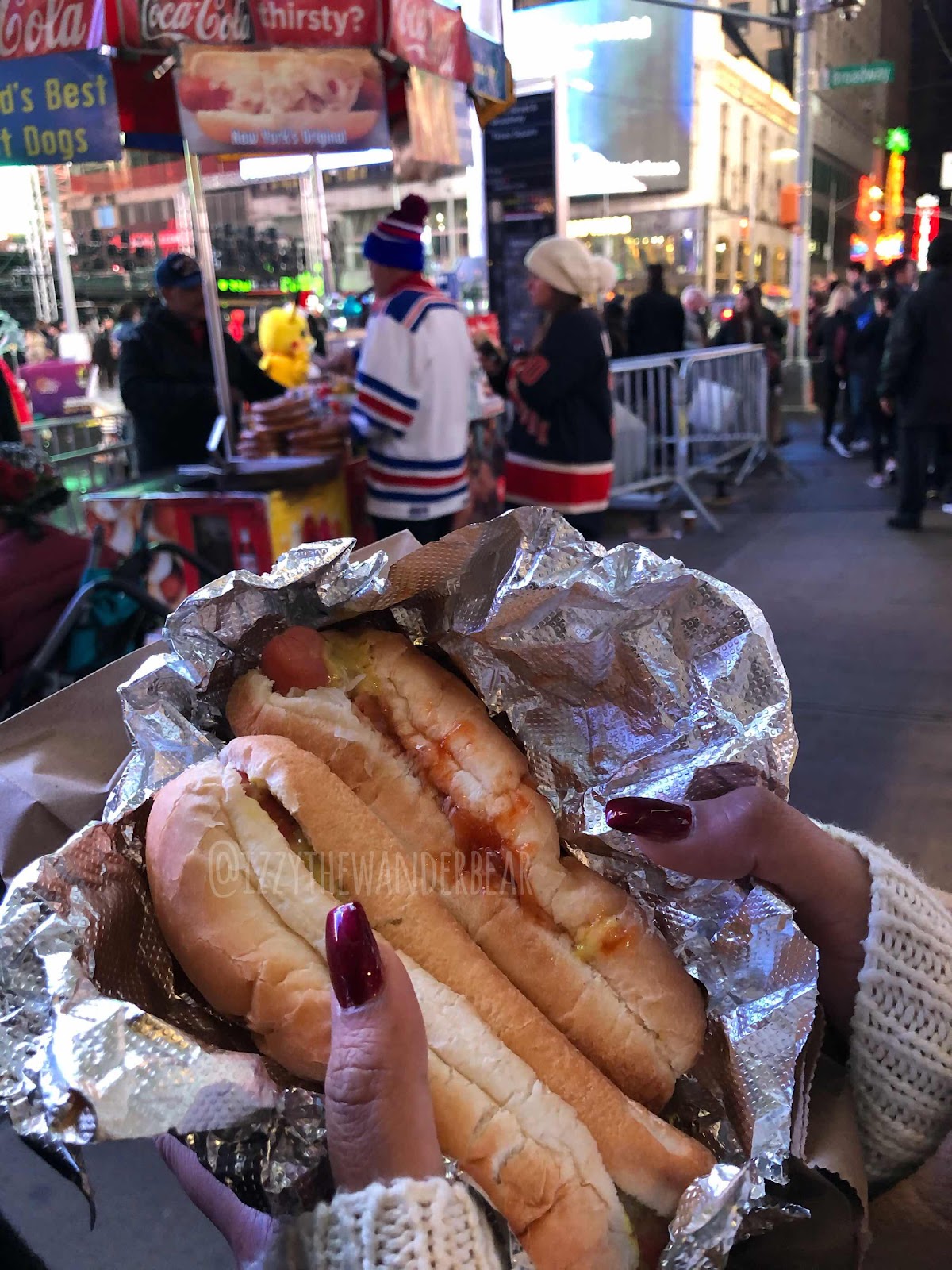ITWB - Times Square and its street food: Sabrett