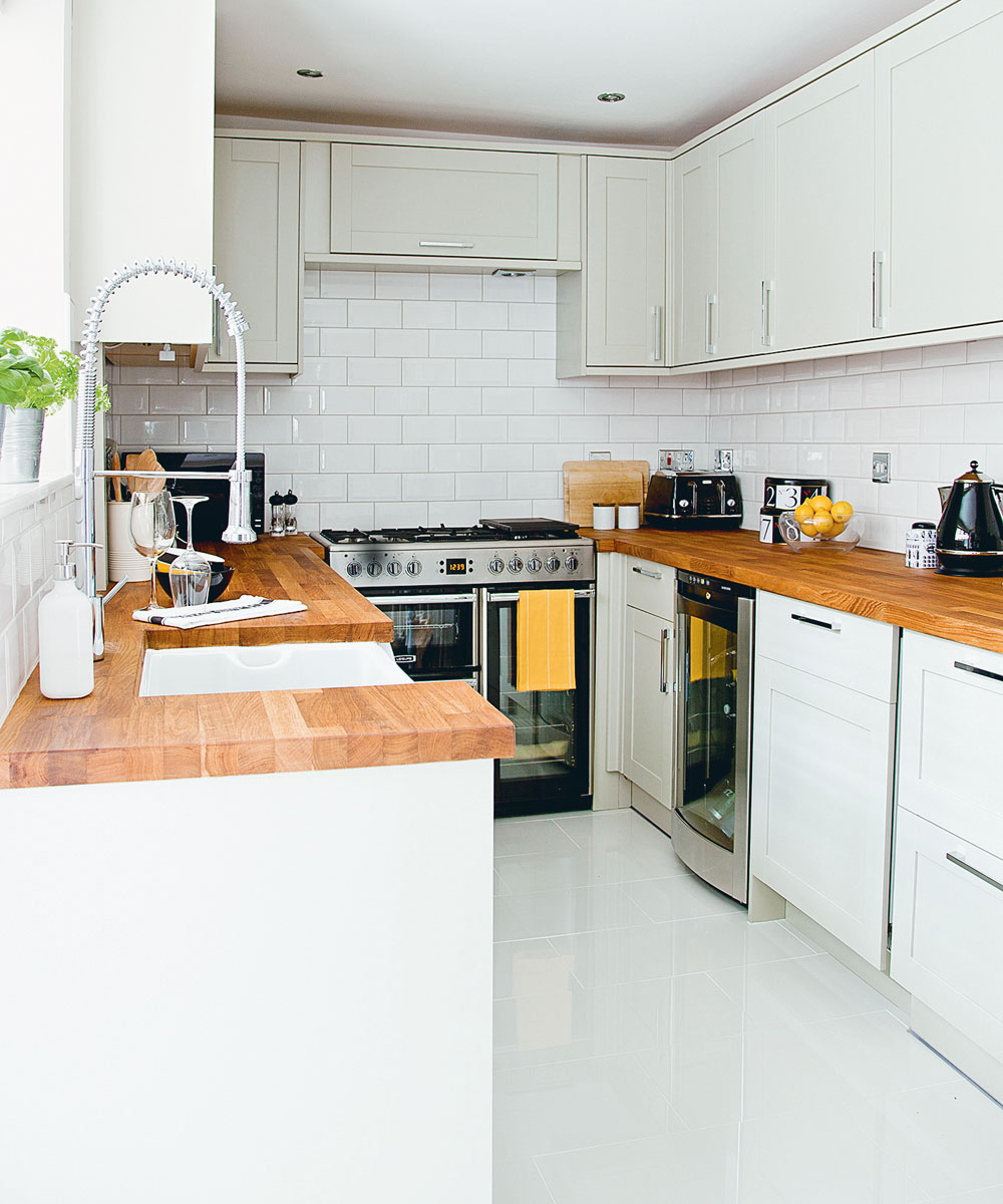 Cara Pintar Mengakali Dapur Kecil Di Rumah