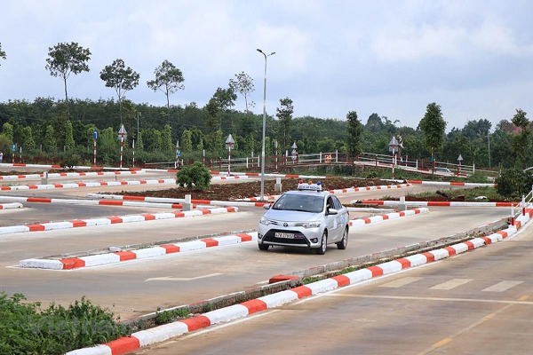 5 chiêu thức lừa đảo của các trung tâm dạy học lái xe ô tô mạo danh ở TPHCM