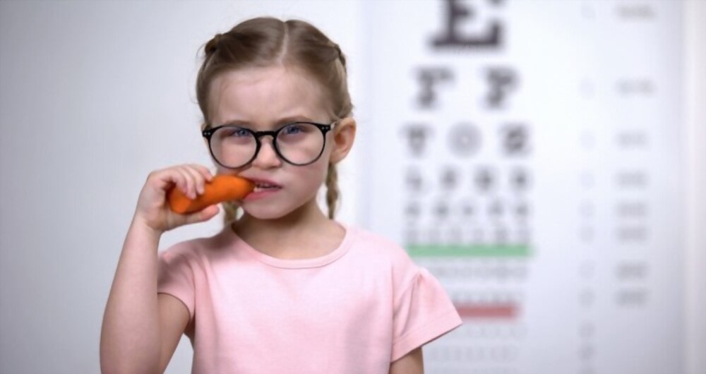 Carrot juice helps in improving eye health