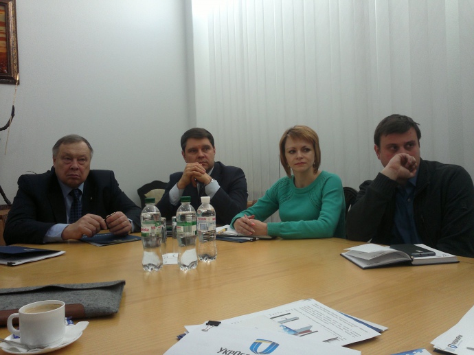 Олександр Стеценко (крайній зліва): При Януковичі йшло знищення обороно-промислового комплексу