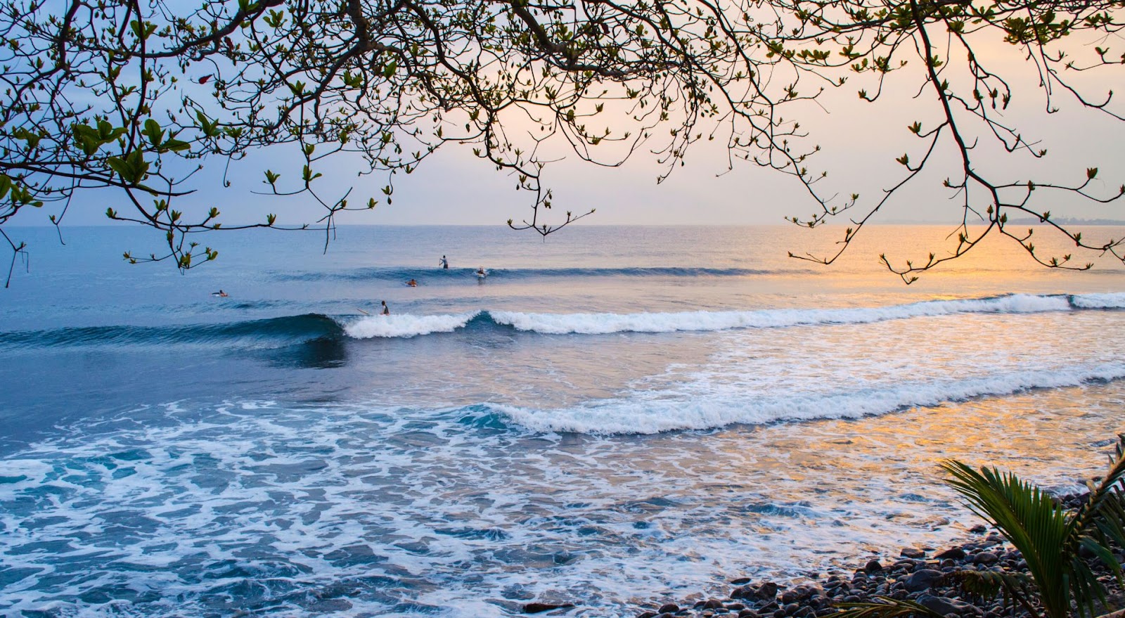 10 Best Surf Spots in Hawaii