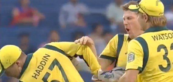 Brad Haddin gets poked in the eye by James Faulkner