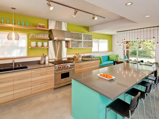 Painting the kitchen walls with modern colors