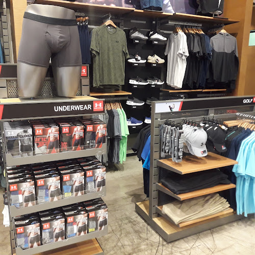 UNDER ARMOUR - Tienda de ropa