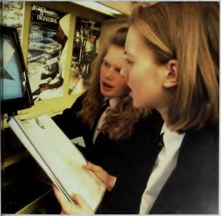 D:\0 wd yedek\acr yedek\1 film indirme\Nostradamus  prophecies for women_nodrm_dosyalar\image087.jpg