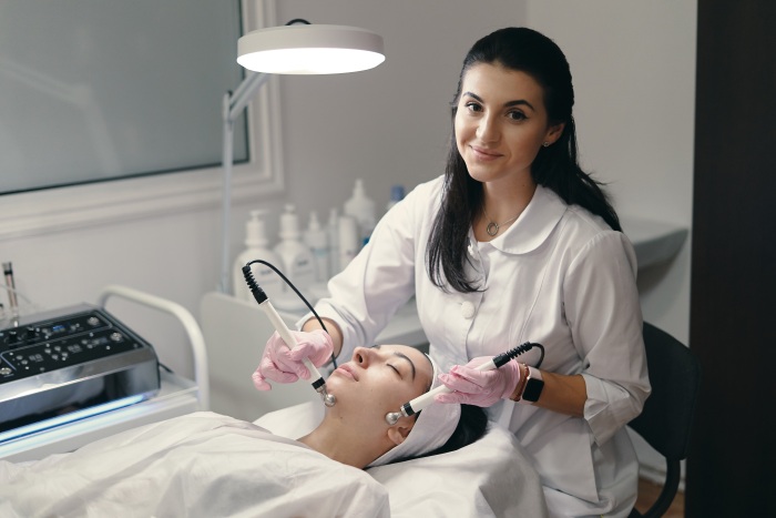 técnicas de rejuvenecimiento facial