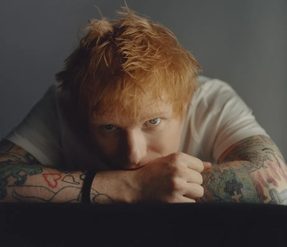 Imagem de conteúdo da notícia "Ed Sheeran conquista o sétimo álbum número 1 da sua carreira" #1