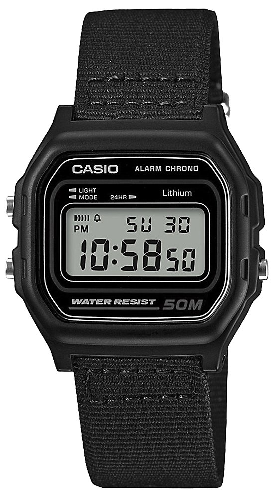 Męski, retro zegarek Casio W-59B-1AVEF na czarnym parcianym pasku, kopercie z tworzywa sztucznego w kwadratowym kształcie, z tworzywa sztucznego. Tracza zegarka jest cyfrowa co ułatwia jego użytkowanie.