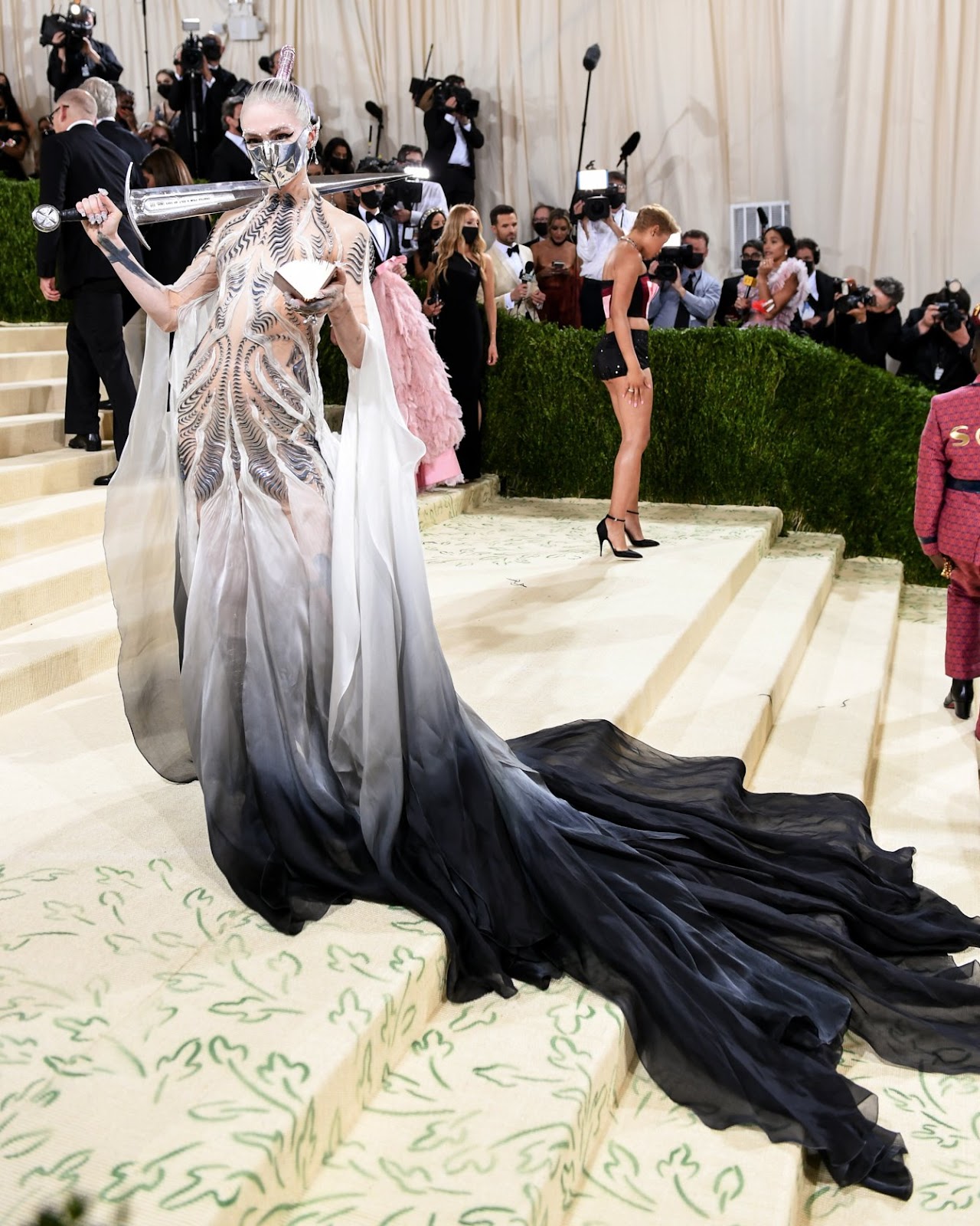 Grimes wearing Irin van Herpen Met Gala