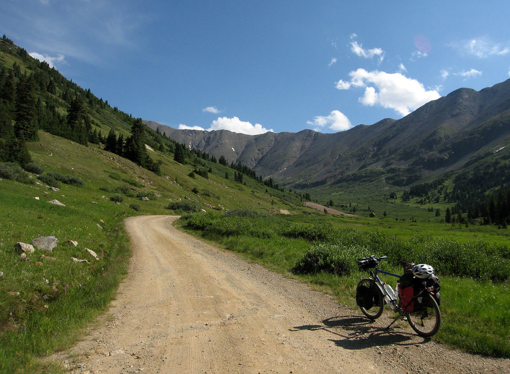 Top 7 Scariest Mountain Roads in Colorado (with Pics)