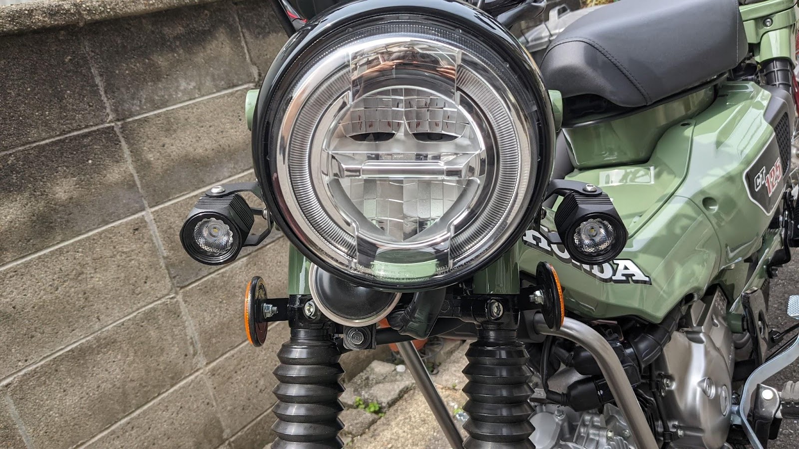 Ct125ハンターカブのヘッドライトが暗い問題はフォグランプ取付で解決 ハンターカブと釣りに行く