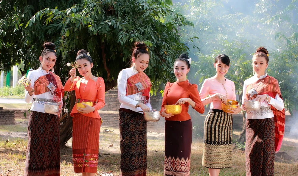 Discovering the Beauty of Chut Thai: A Guide to Traditional Thai Clothing