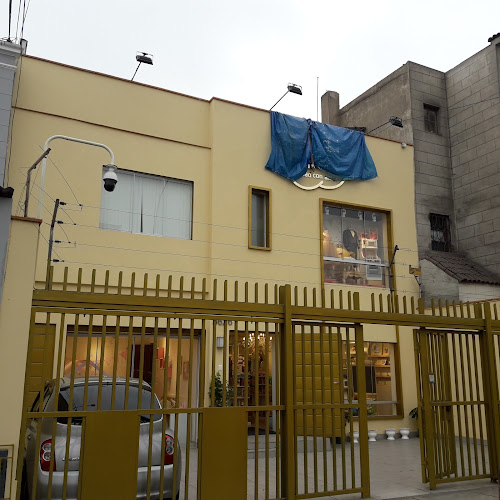Av. Petit Thouars 3626, Lima 15046, Perú