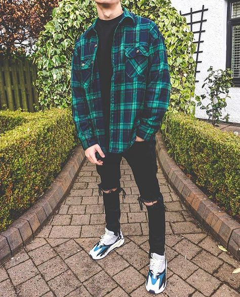 Mix cùng áo sơ mi Flannel để thêm cá tính