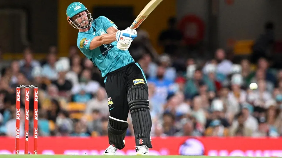 Battle looms over Lynn's UAE T20 move: In order to maintain the credibility of its Big Bash League, Cricket Australia may veto Chris Lynn's 