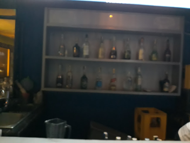 Teléfono de Bar 69