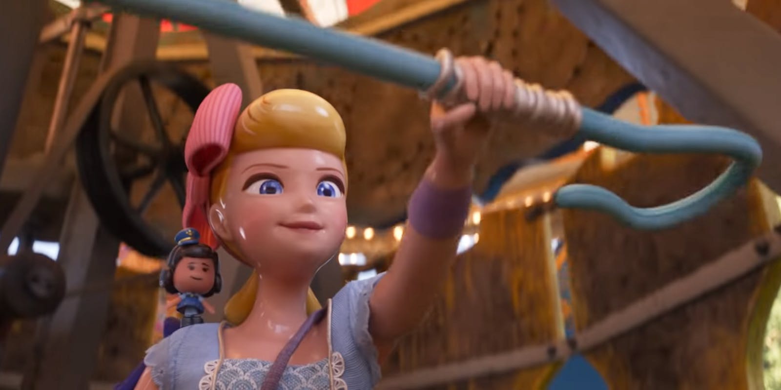 Movie still of Annie Potts as Bo Peep in Toy Story 4.