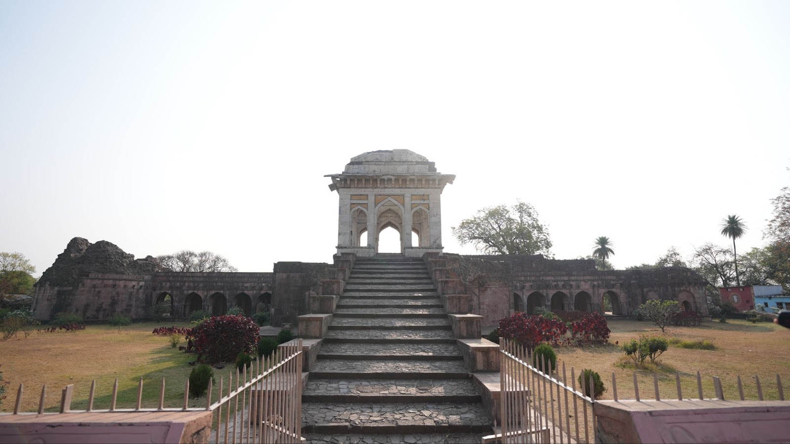 Ashrafi Mahal