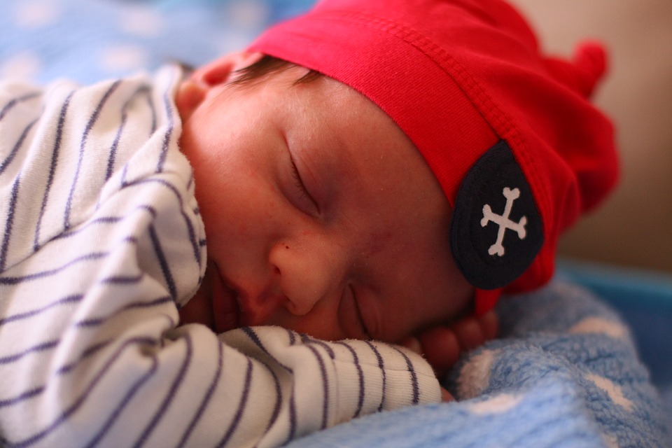 https://www.maxpixel.net/static/photo/1x/Babe-Kids-Dream-Baby-Person-Boy-Kid-Newborn-1538048.jpg