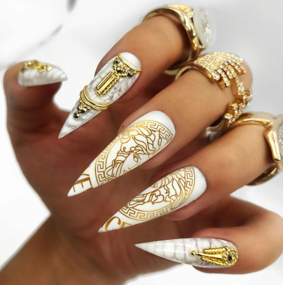 Shining Queen nails